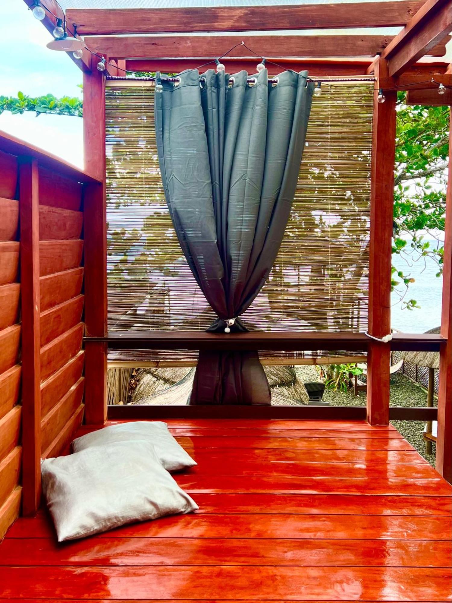 White Bada Guesthouse Siquijor Eksteriør billede