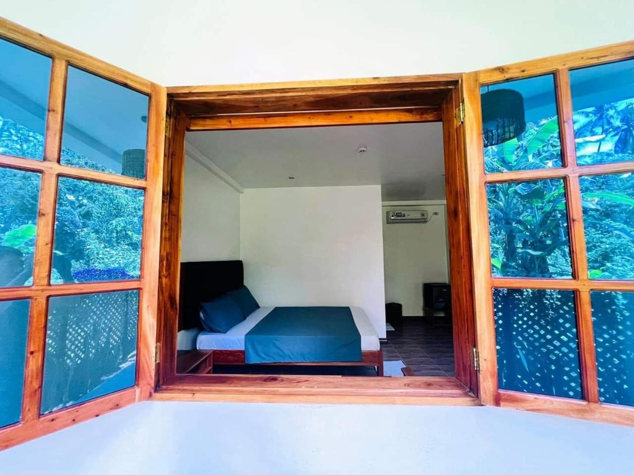 White Bada Guesthouse Siquijor Værelse billede